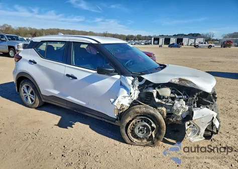 2025 Nissan Kicks Play S from USA, damaged, VIN 3N1CP5BV6SL474607